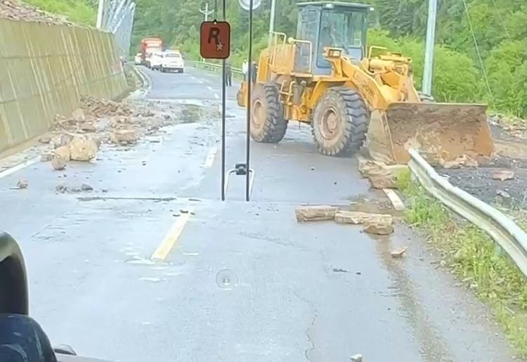 甘南川纪行：行路难